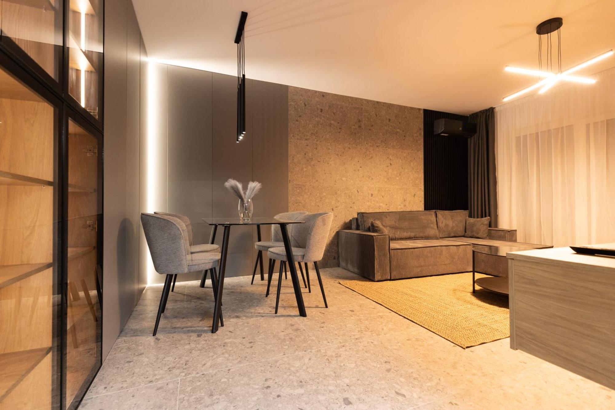 Royalton Apartment