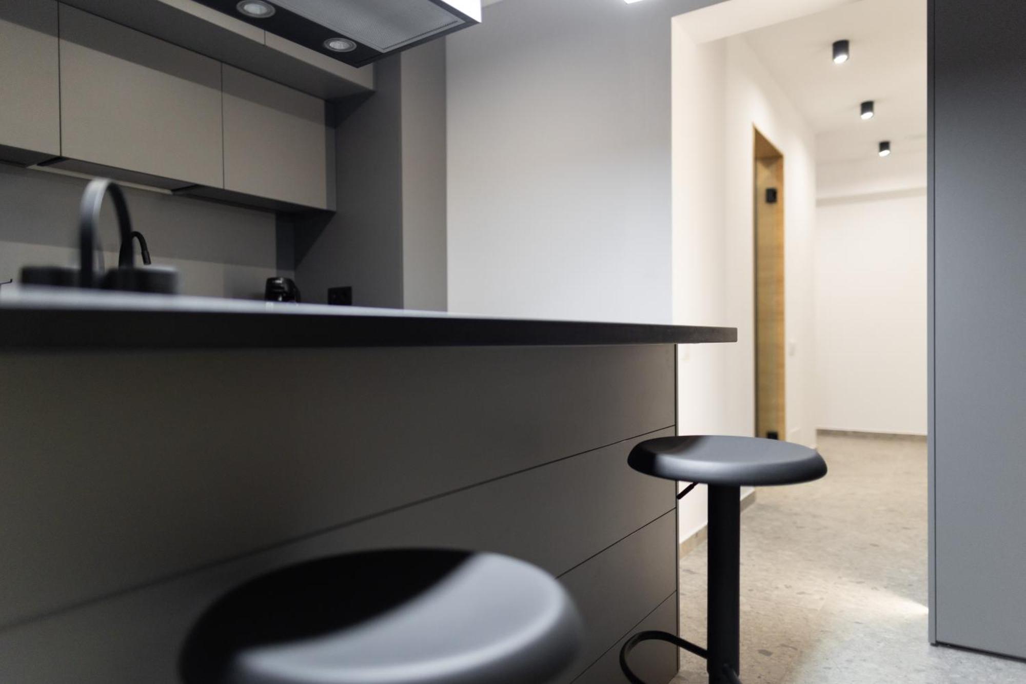 Royalton Apartment *